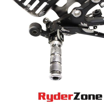 2006 2007 YAMAHA YZF R6 ESTRIBERA TRASERA DERECHA DEL CONDUCTOR PEDAL DE FRENO 
