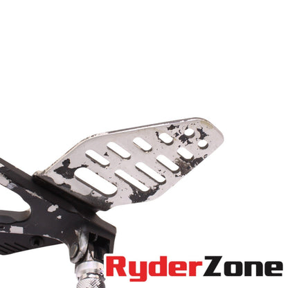 2006 2007 YAMAHA YZF R6 ESTRIBERA TRASERA IZQUIERDA ESTRIBERA TRASERA TOPE DE APOYO PARA ESTRIBERA DEL CONDUCTOR PLATA 