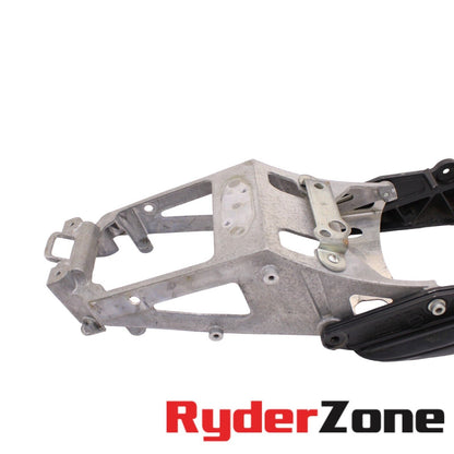 2006 2007 SUZUKI GSXR600 GSXR750 SUBFRAME REAR TAIL SUB FRAME STRAIGHT STOCK