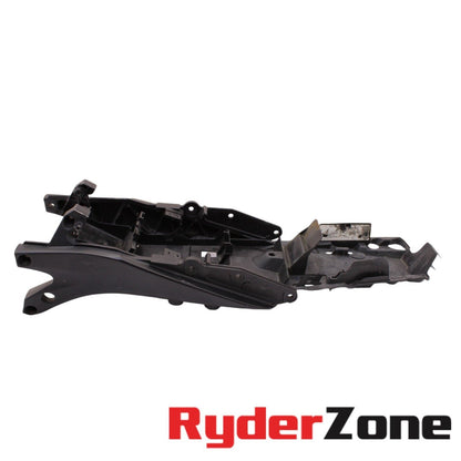 2006 2007 SUZUKI GSXR600 GSXR750 REAR SUBFRAME BACK SUB BATTERY TRAY STOCK