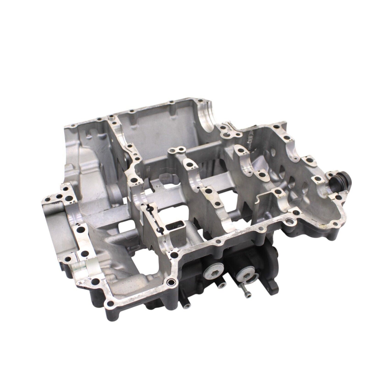 2020 - 2024 YAMAHA YZF R1 ENGINE MOTOR CRANKCASE CRANK CASES *DAMAGED*