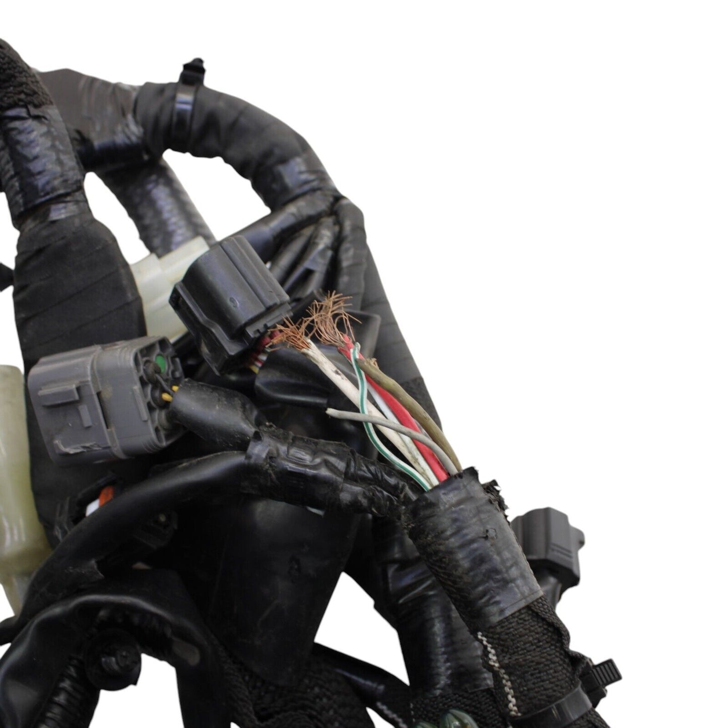 2022 - 2023 SUZUKI HAYABUSA MAIN HARNESS ELECTRICAL SYSTEM PLUGS *DAMAGED*