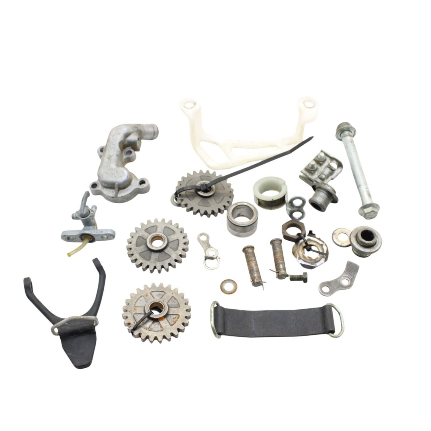 1996 - 2001 Suzuki RM80 GEARS ASSEMBLY NUT BOLTS FUEL PETCOCK