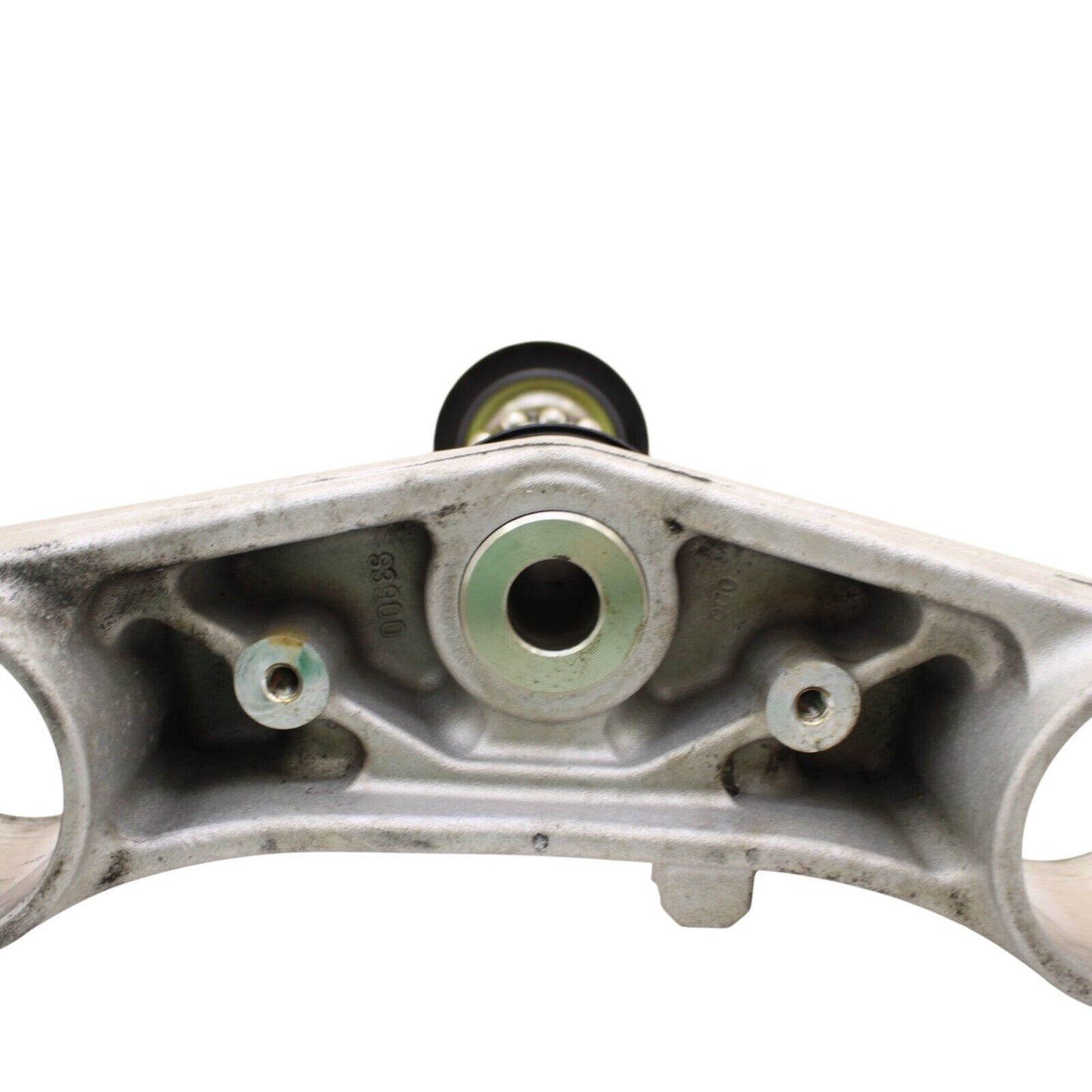 2017 - 2024 SUZUKI GSXR 1000 R TRIPLE TREE CLAMP STEERING STEM SILVER FRONT OEM