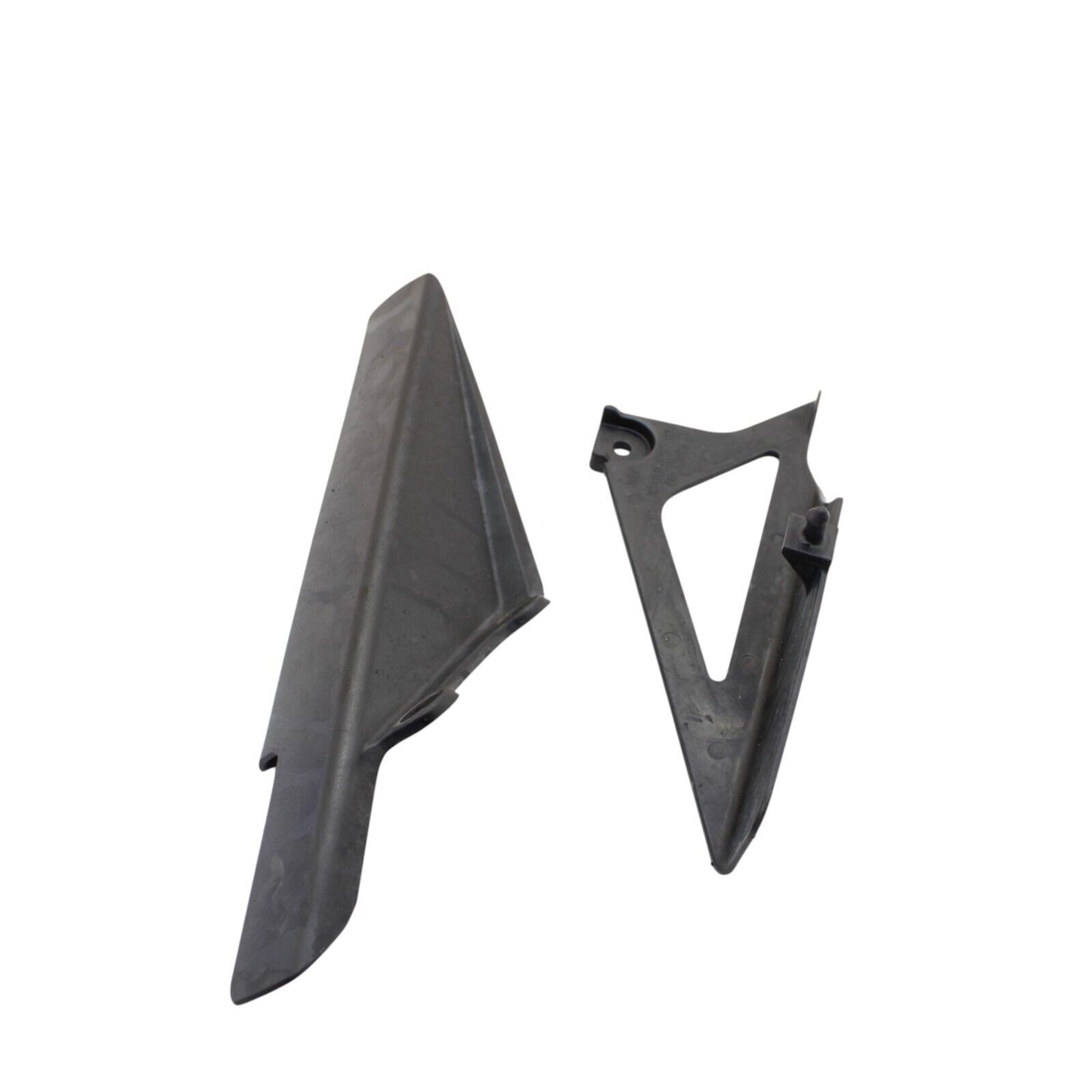 2004 2005 KAWASAKI NINJA ZX10R CHAIN GUARD REAR Case COVER PLASTIC SWINGARM