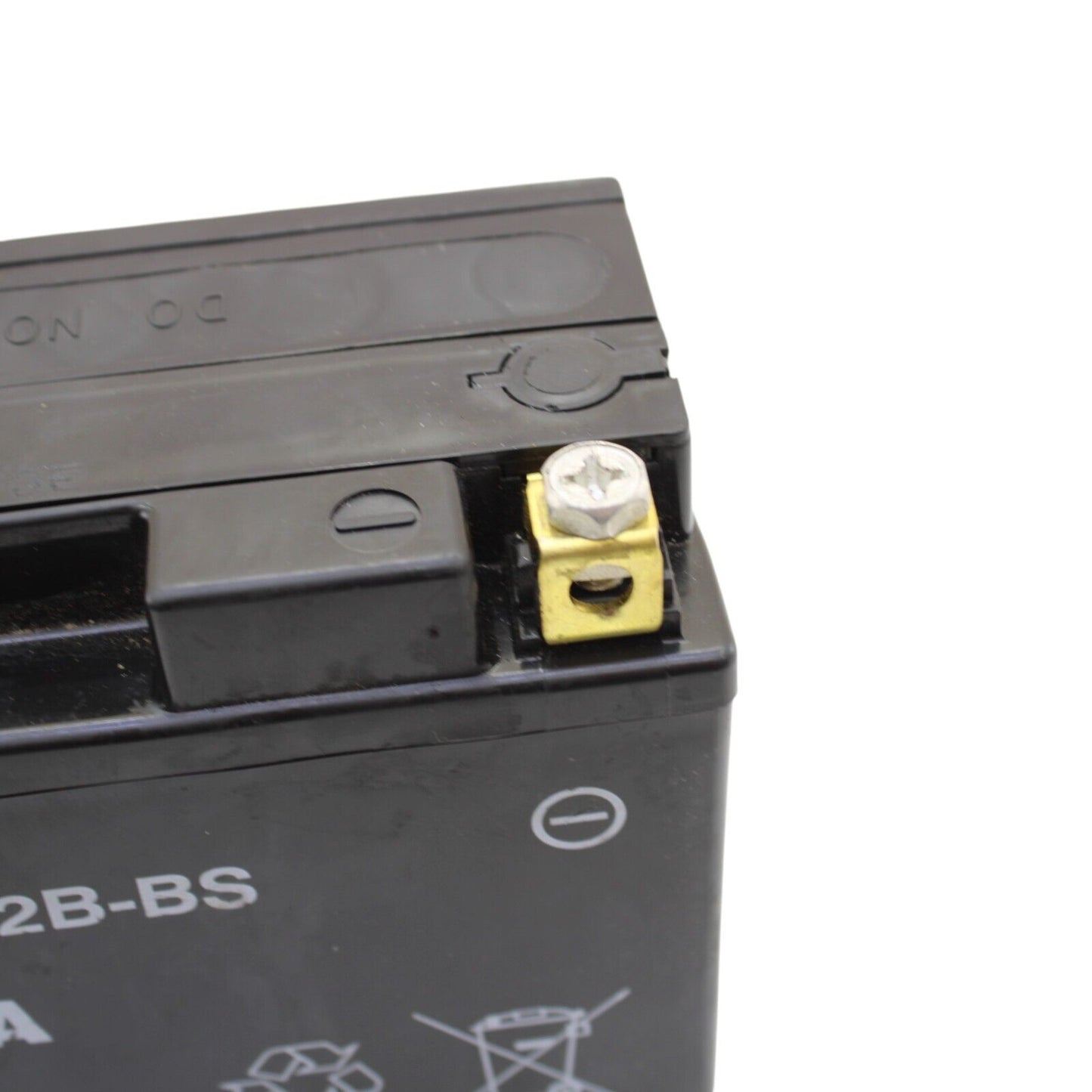 2004 2005 KAWASAKI NINJA ZX10R  BATTERY YUASA YT12B-BS 10.5AH (20HR) ELECTRICAL