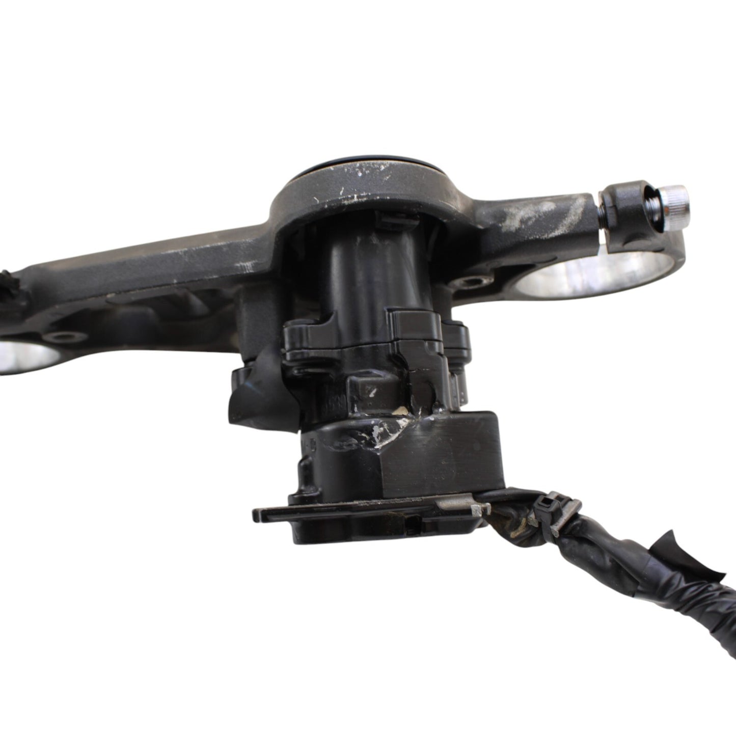 2020 - 2024 YAMAHA YZF R1 R1M FORKS UPPER TRIPLE TREE CLAMP BLACK STRAIGHT