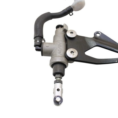 2020 - 2024 YAMAHA YZF R1 R1M R1S REAR BACK BRAKE MASTER CYLINDER W RESERVOIR