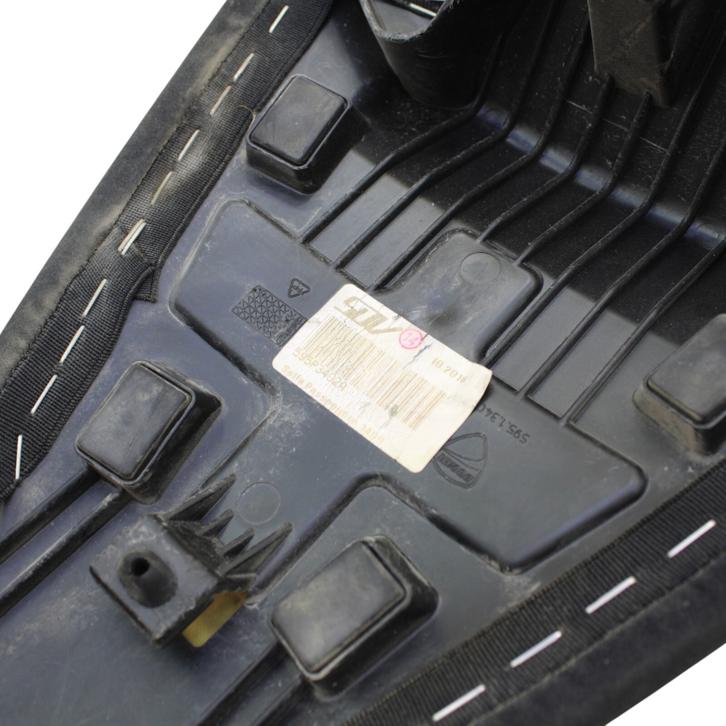 2018 - 2024 DUCATI PANIGALE V4 V4S REAR SEAT PASSENGER PILLION *DAMAGED/RIPPED*