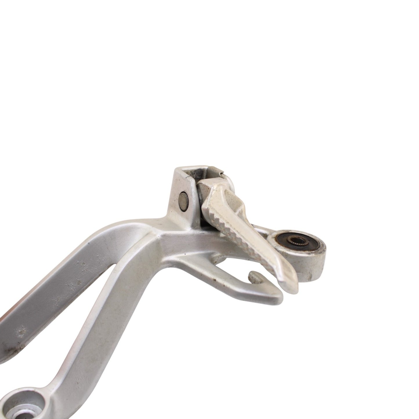 2003 2004 SUZUKI GSXR1000 PASSENGER PEGS SET PAIR REAR BACK SILVER BRACKET STOCK