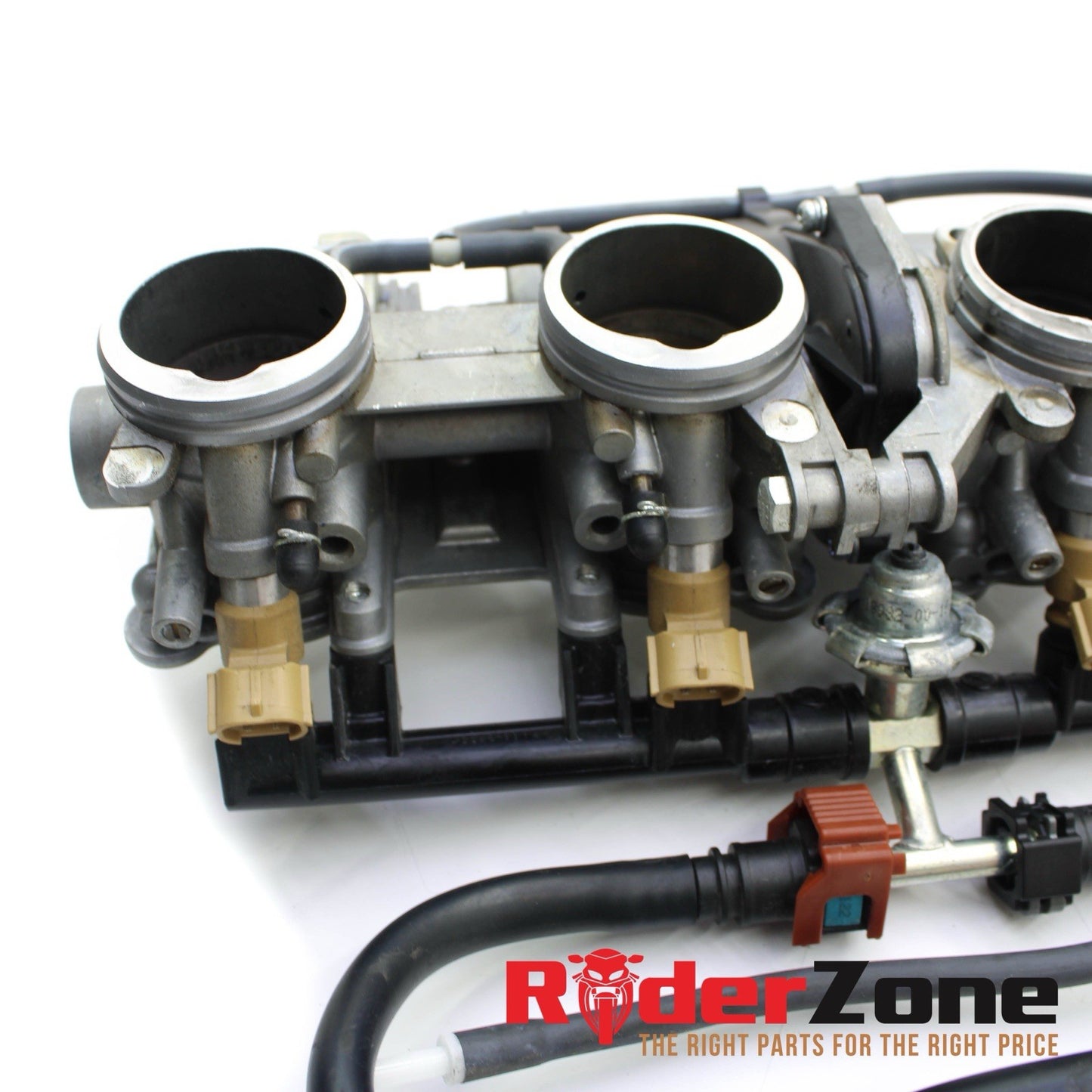 2016 - 2018 YAMAHA YZF R1S MAIN THROTTLE BODY FUEL INJECTORS SILVER FUEL LINE