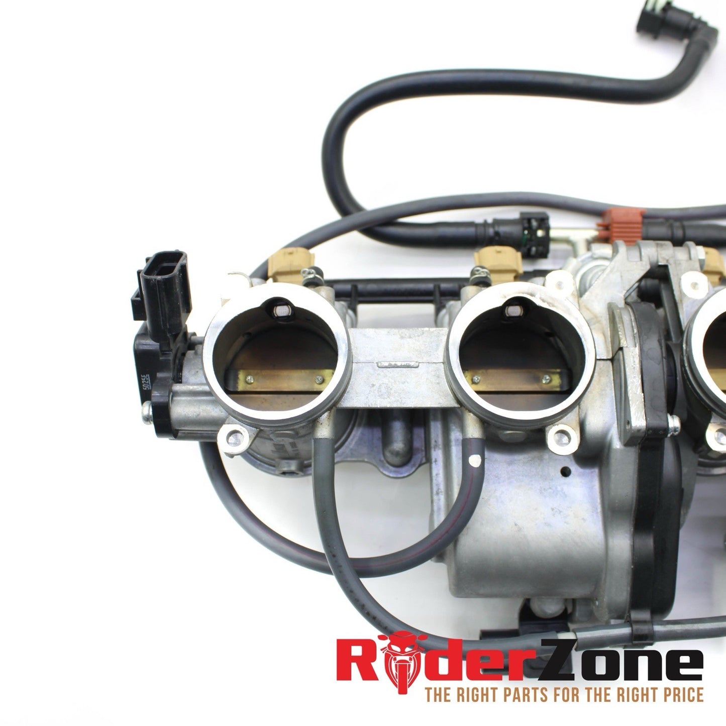 2016 - 2018 YAMAHA YZF R1S MAIN THROTTLE BODY FUEL INJECTORS SILVER FUEL LINE