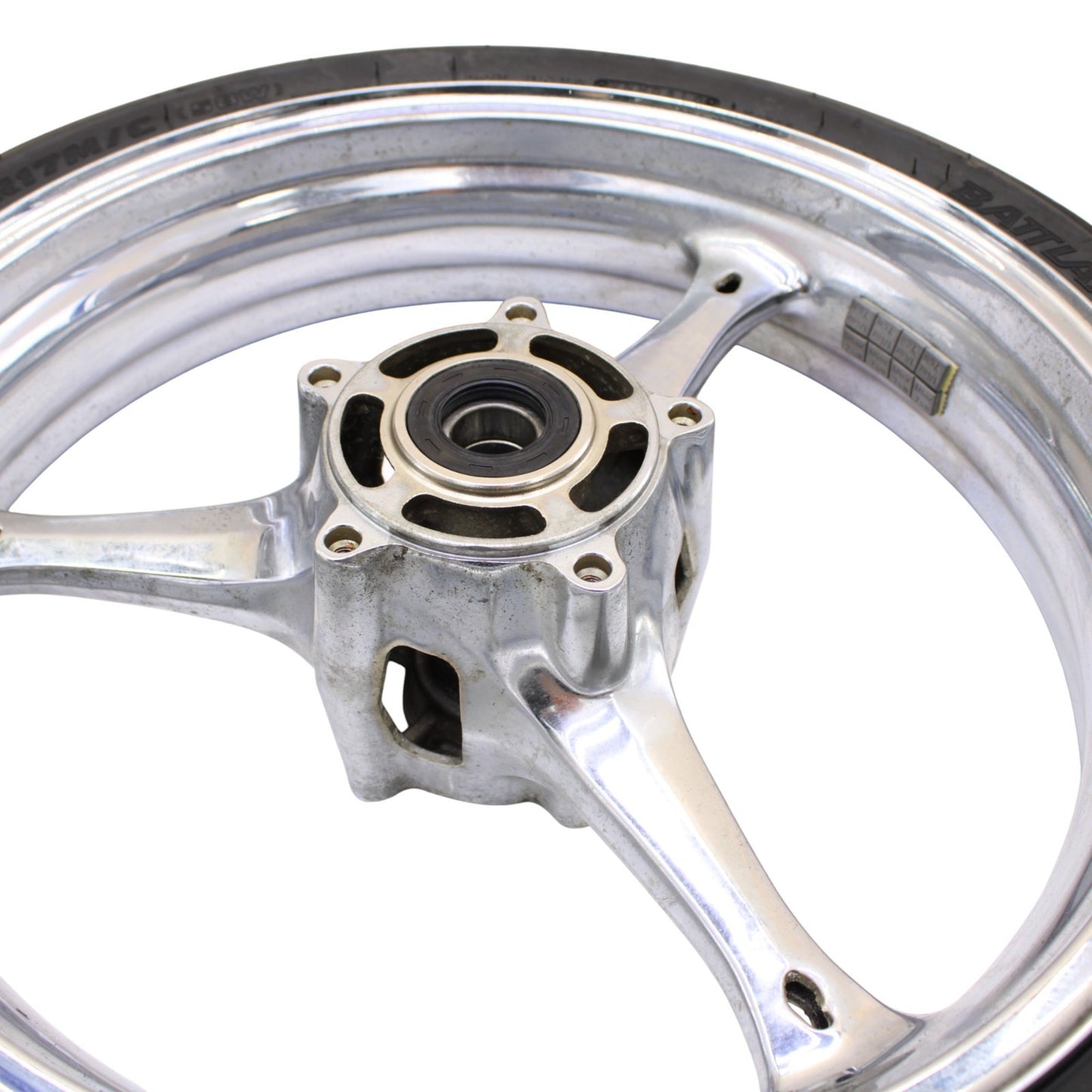 2006 - 2007 SUZUKI GSXR 600 GSXR 750 FRONT WHEEL RIM TIRE RUBBER SILVER