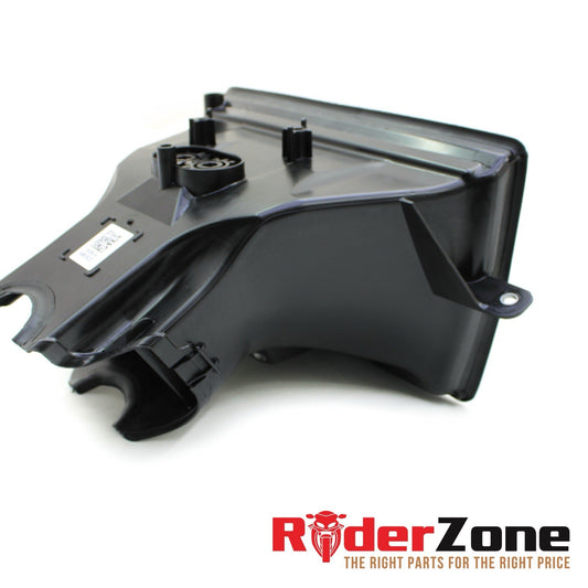 2020 - 2023 BMW S1000RR AIR DUCT FRONT INTAKE SCOOP VENT CENTER AIR FLOW STOCK