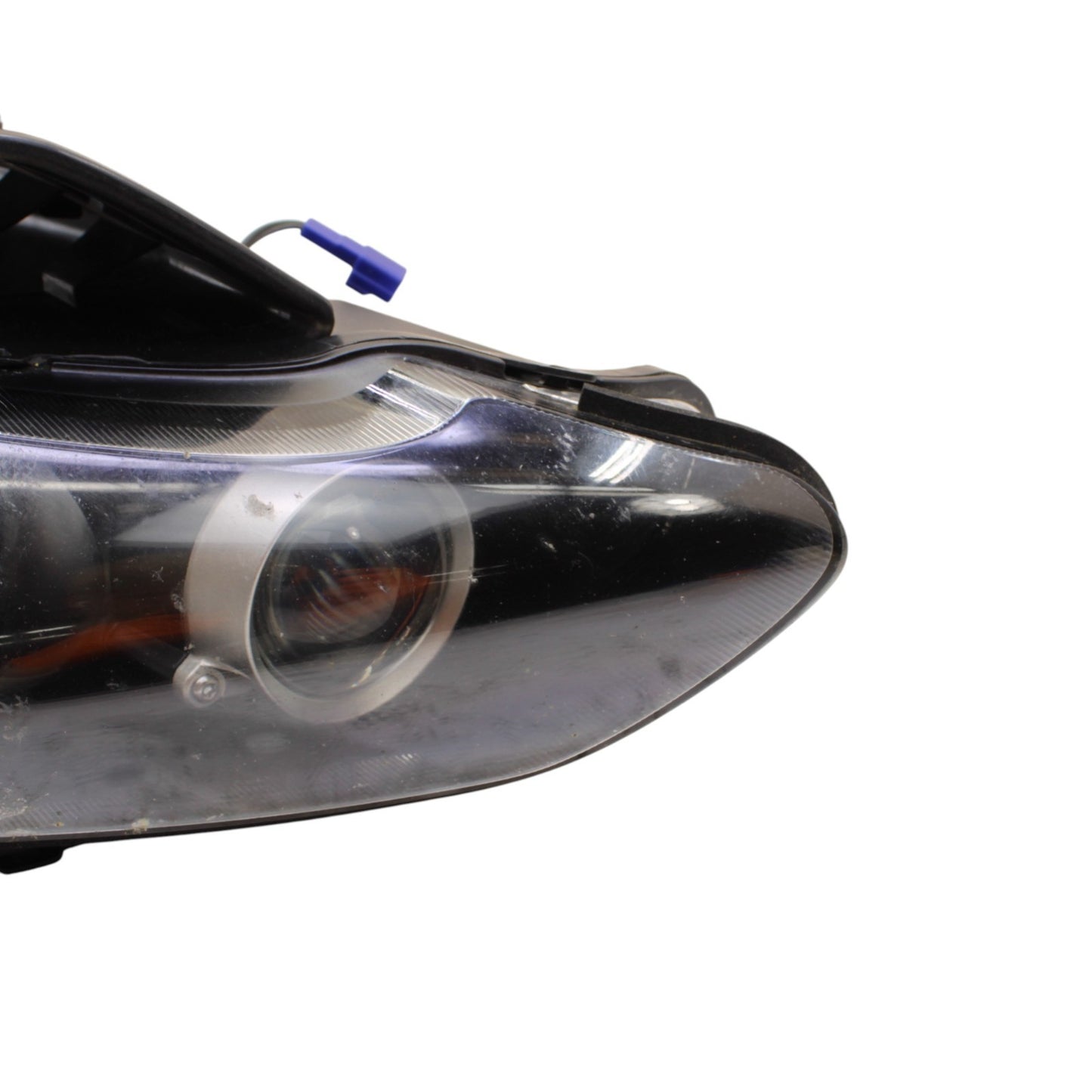 2004 - 2008 YAMAHA YZF R1 FRONT HEADLIGHT HEAD LAMP OEM STOCK *BROKEN TAB*