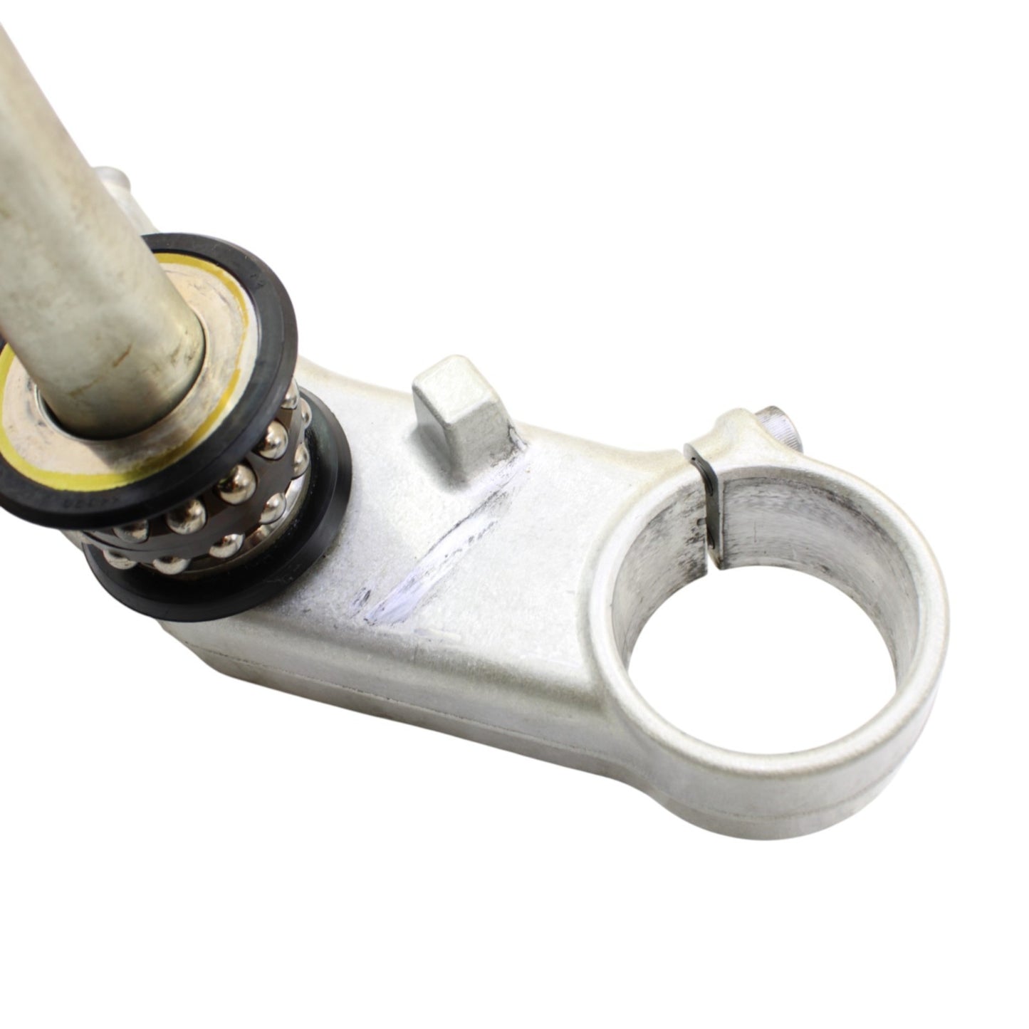 2004 - 2008 YAMAHA YZF R1 LOWER TRIPLE TREE STEM FRONT FORKS CLAMP STRAIGHT OEM