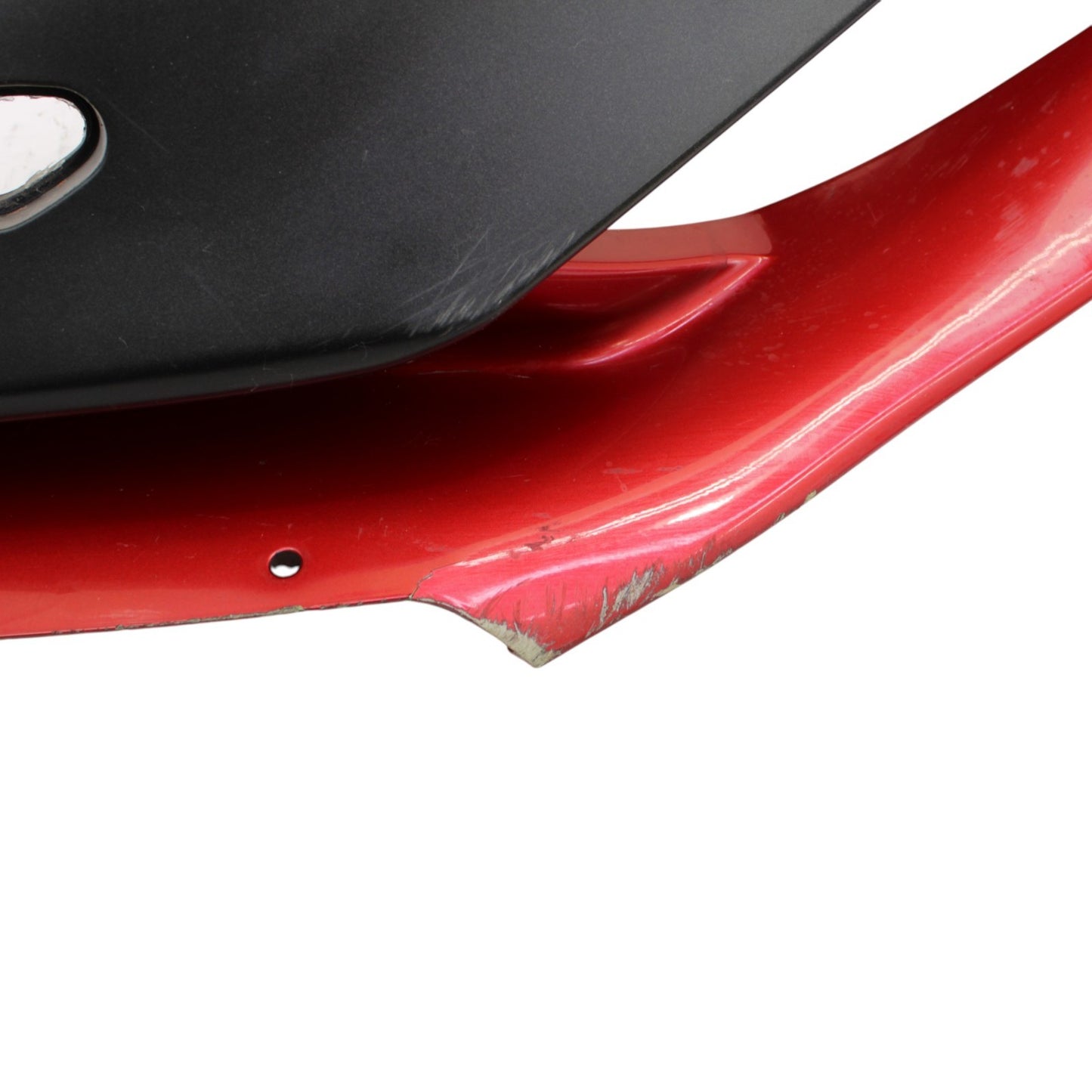 2004 - 2008 YAMAHA YZF R1 RIGHT SIDE FAIRING MID COWL PLASTIC RED *CRACKED*