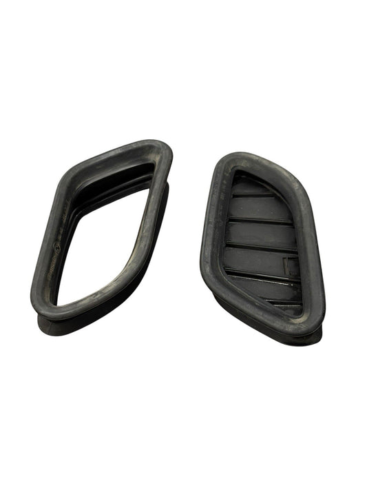 2008-2013 BMW M3 Hood Scoop Seal rubber Right Left OEM Used