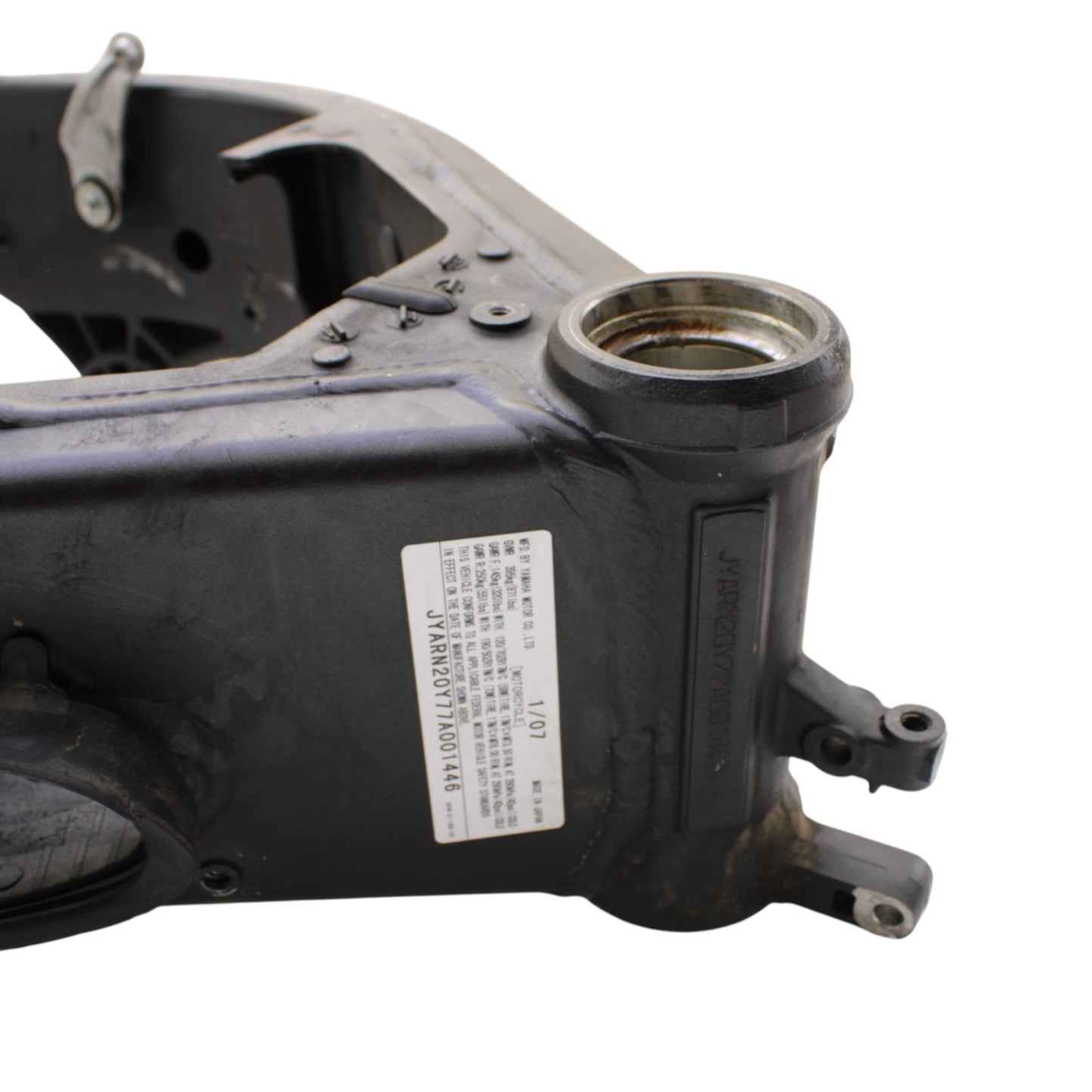 2004 - 2008 YAMAHA YZF R1 MAIN FRAME CHASSIS BLACK OEM STOCK