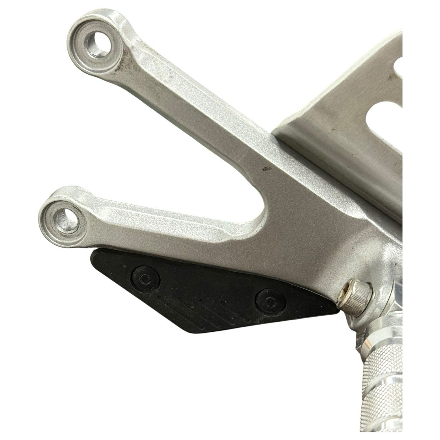2008 - 2016 YAMAHA YZF R6 LEFT REARSET FOOT PEG ASSEMBLY SILVER STOCK