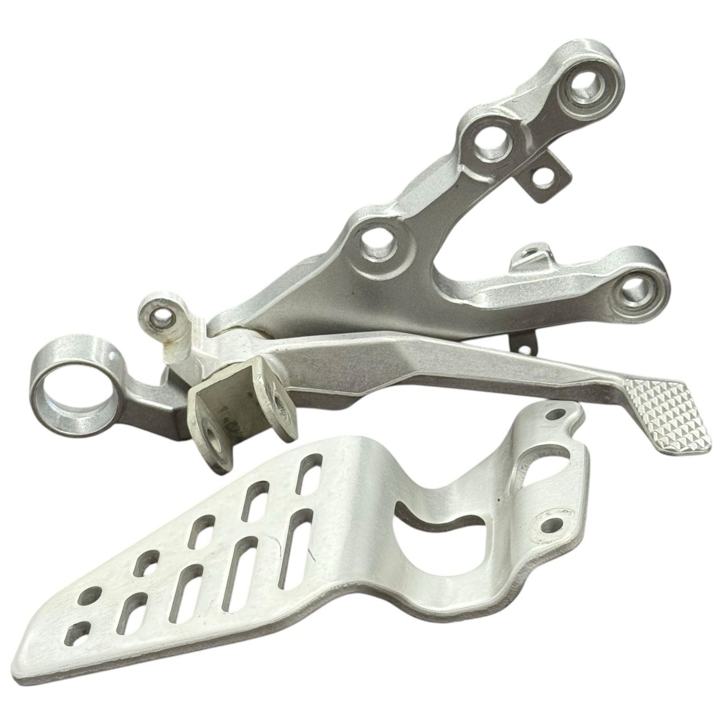 2008 - 2016 YAMAHA YZF R6 RIGHT REARSET FOOT PEG ASSEMBLY BRAKE LEVER SILVER