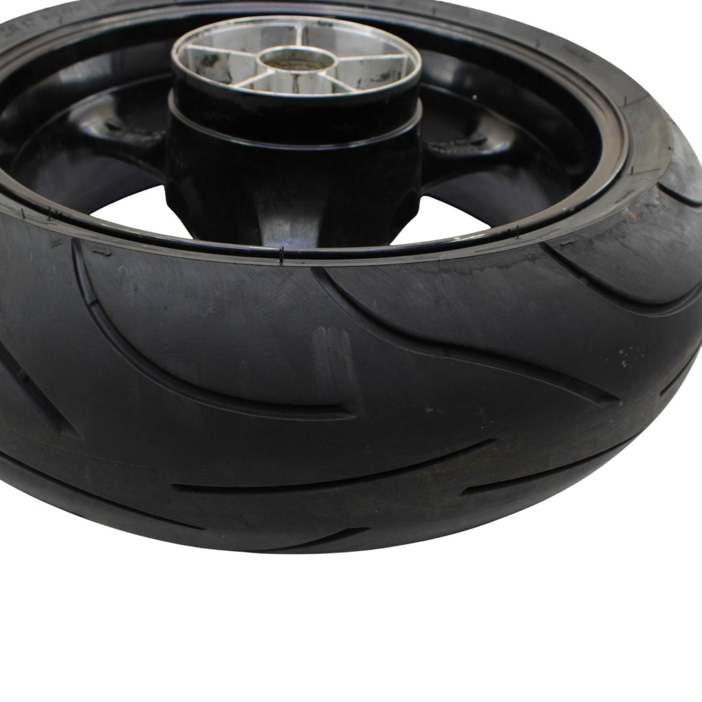 2005 - 2008 SUZUKI GSXR 1000 REAR WHEEL BACK RIM TIRE RUBBER BLACK STOCK
