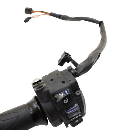 2005 - 2008 SUZUKI GSXR 1000 RIGHT SWITCH START STOP THROTTLE HANDLE GRIP STOCK