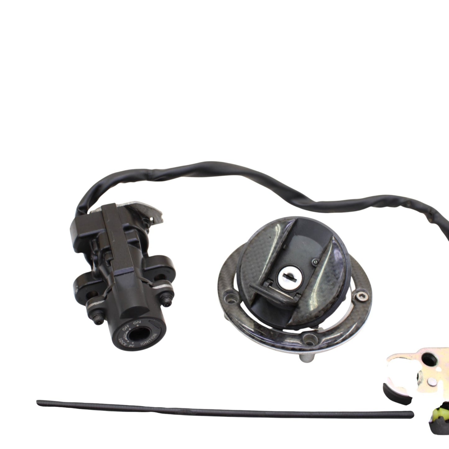2005 - 2008 SUZUKI GSXR 1000 IGNITION SET GAS CAP KEY BOLTS SEAT LOCK