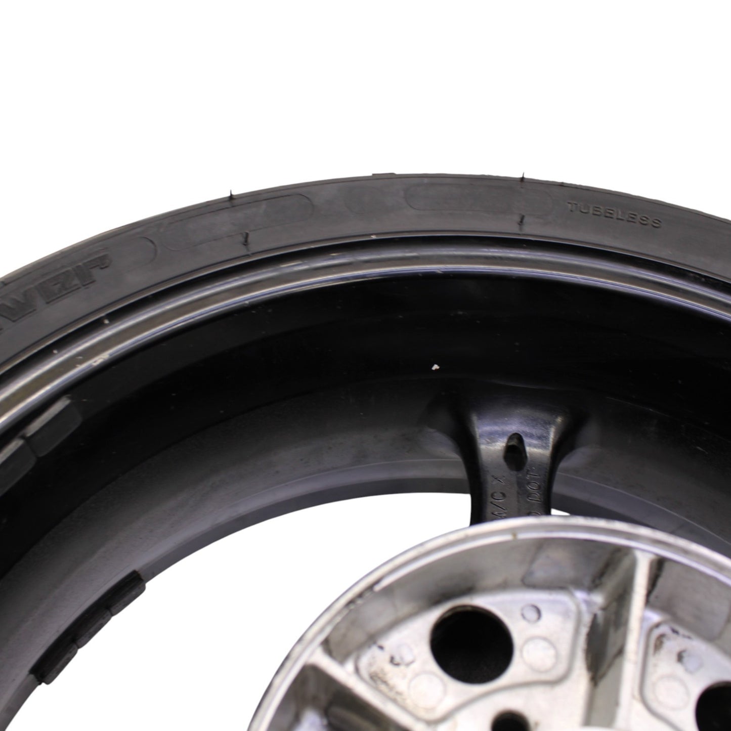 2007 2008 SUZUKI GSXR 1000 REAR WHEEL BACK RIM TIRE RUBBER HUB BLACK STRAIGHT