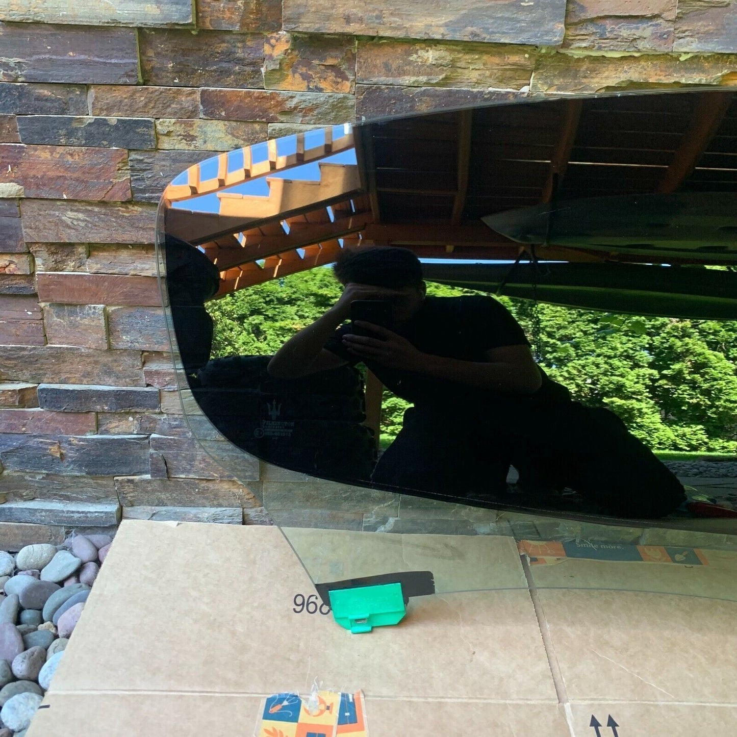 2003 - 2012 MASERATI QUATTROPORTE WINDOW GLASS REAR RIGHT DOOR TINTED M139