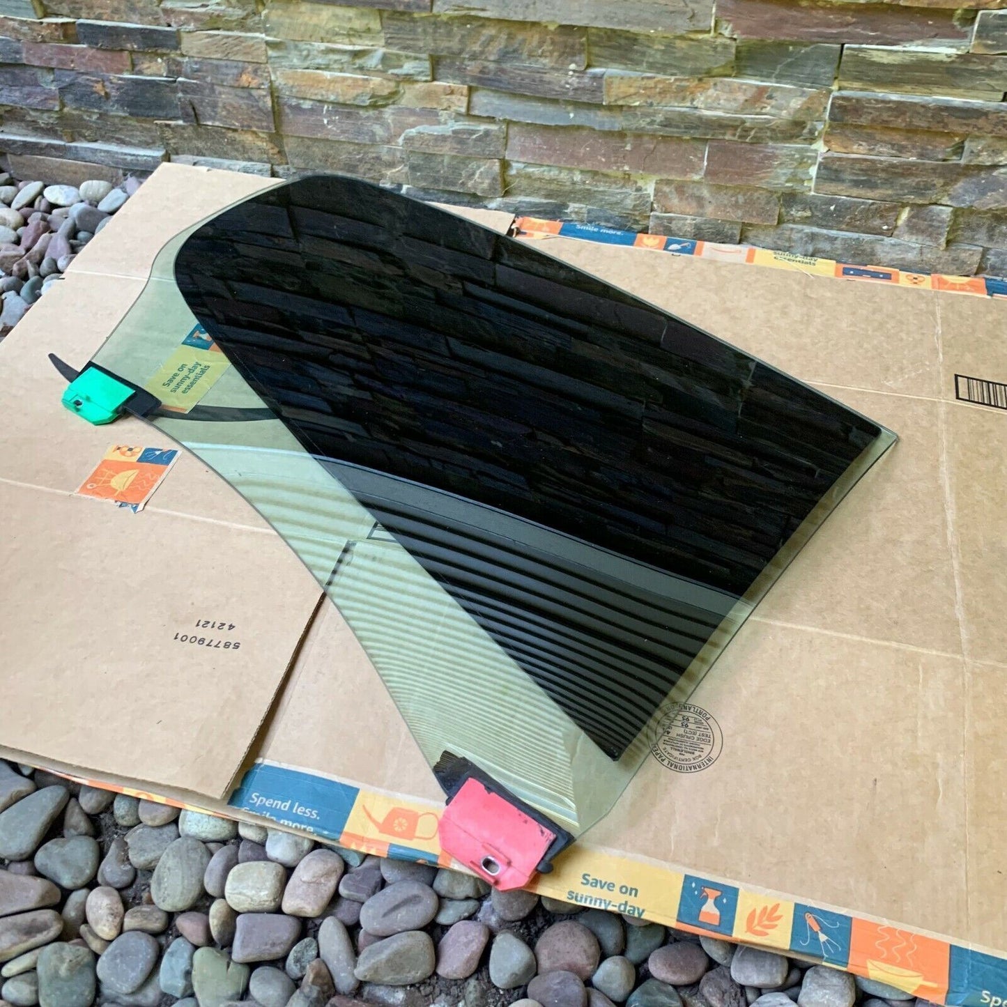 2003 - 2012 MASERATI QUATTROPORTE WINDOW GLASS REAR RIGHT DOOR TINTED M139