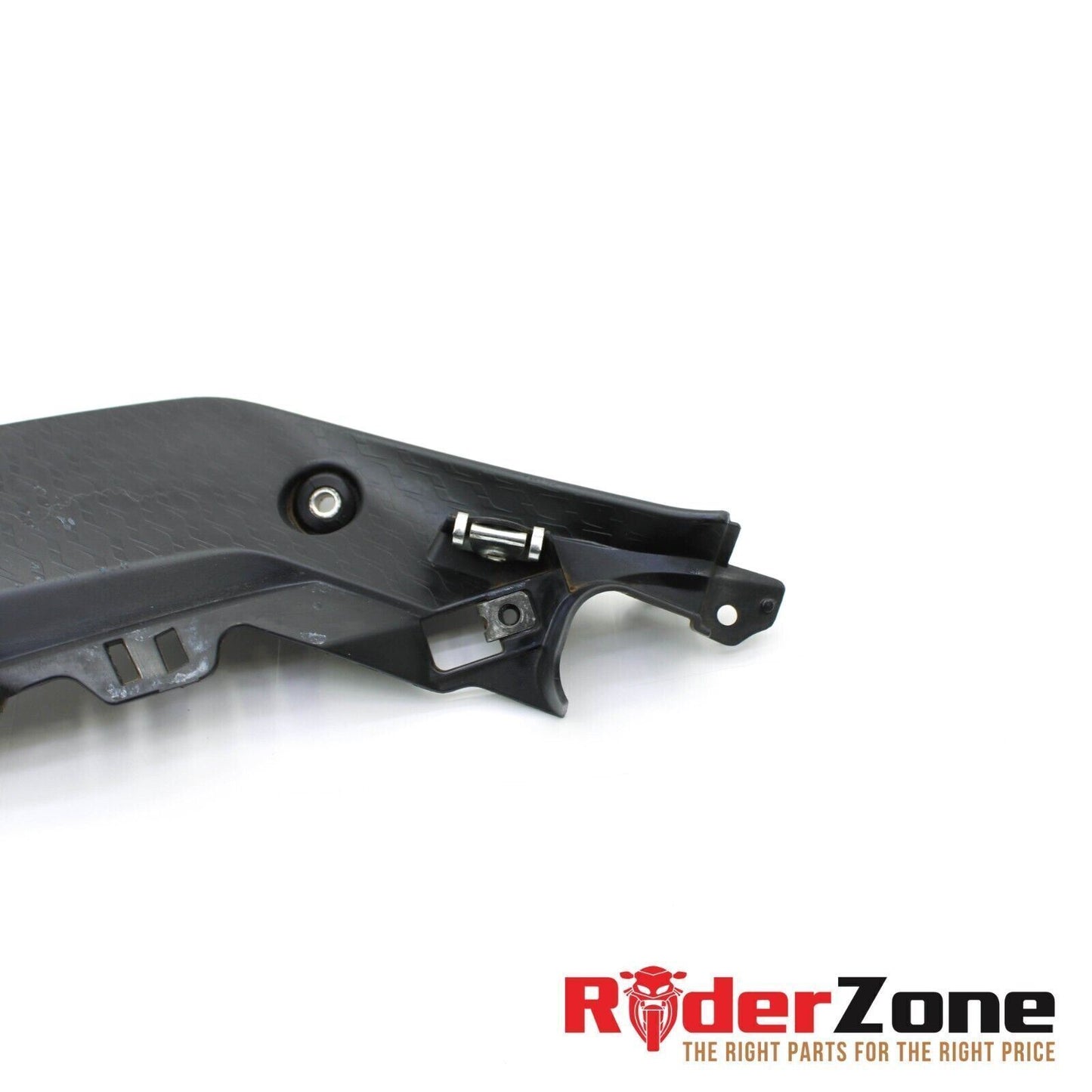 2015 - 2019 YAMAHA YZF R1 RIGHT FRAME COVER SIDE COWL PANEL TRIM BLACK R1S R1M