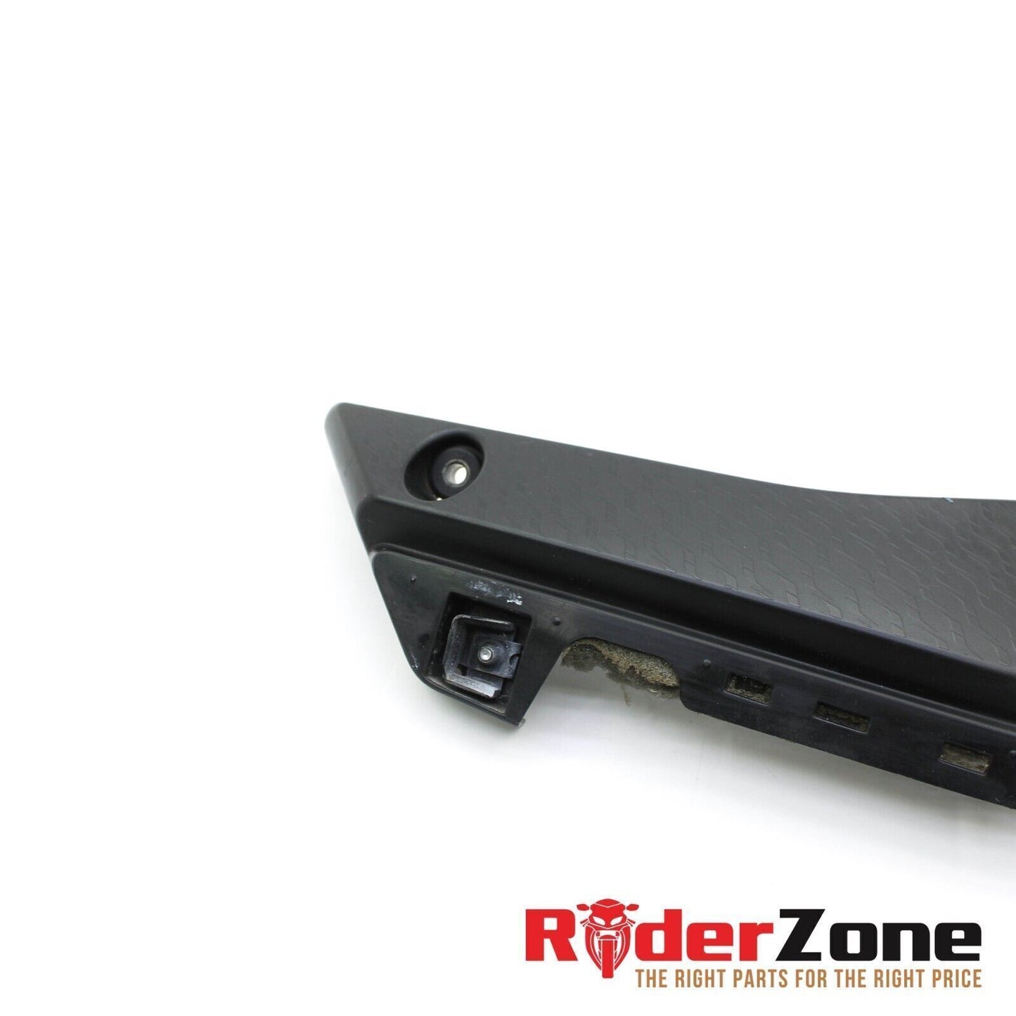 2015 - 2019 YAMAHA YZF R1 RIGHT FRAME COVER SIDE COWL PANEL TRIM BLACK R1S R1M