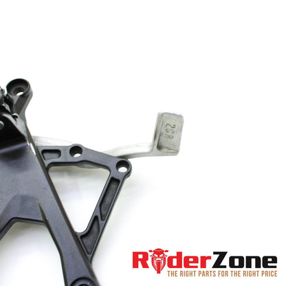 2015 - 2019 YAMAHA YZF R1 RIGHT REARSET REAR SET DRIVER FOOT PEG BLACK STRAIGHT
