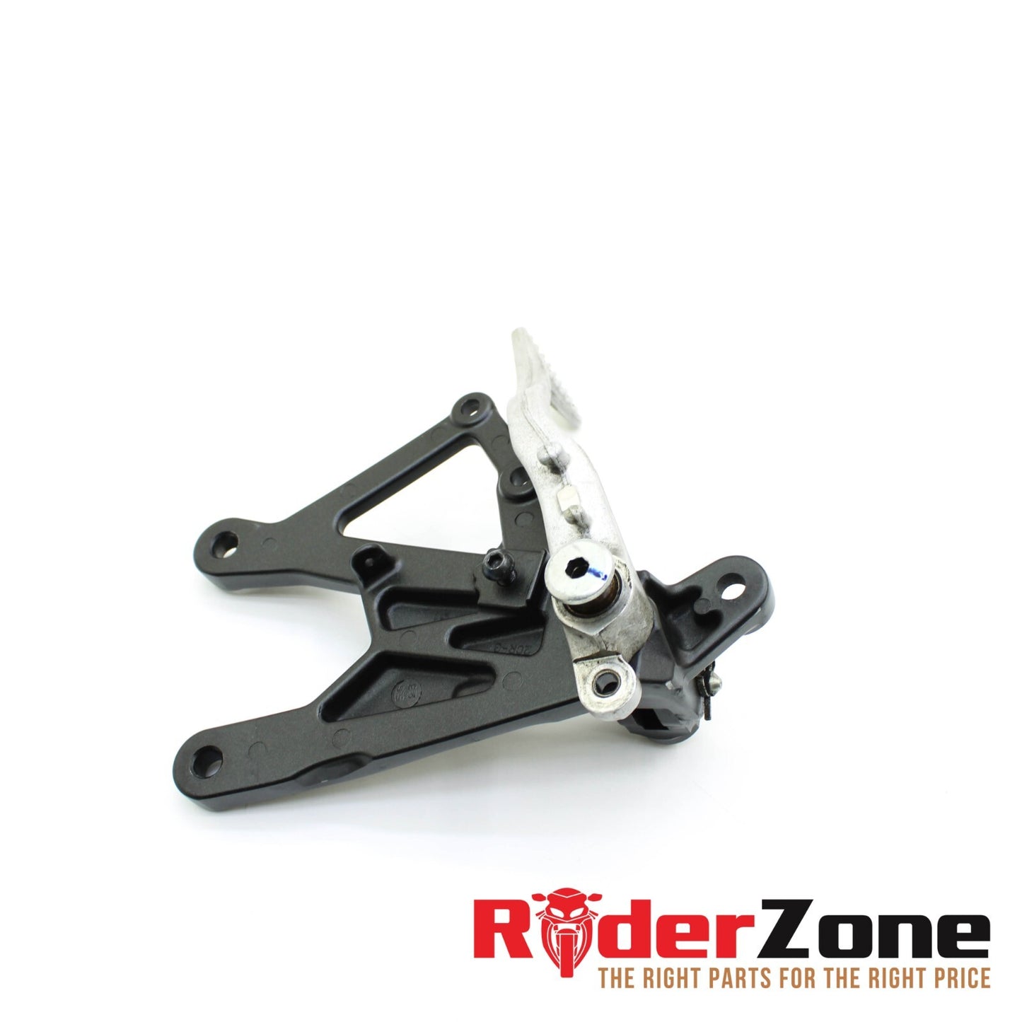 2015 - 2019 YAMAHA YZF R1 RIGHT REARSET REAR SET DRIVER FOOT PEG BLACK STRAIGHT