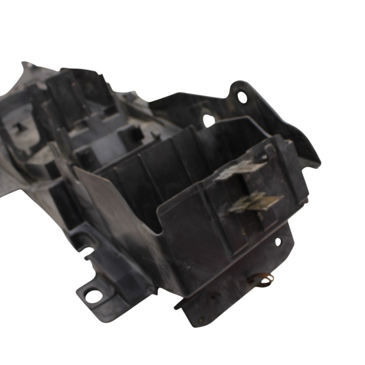2003 2004 SUZUKI GSXR 1000 REAR UNDERTAIL BACK TAIL BATTERY TRAY BLACK PLASTIC