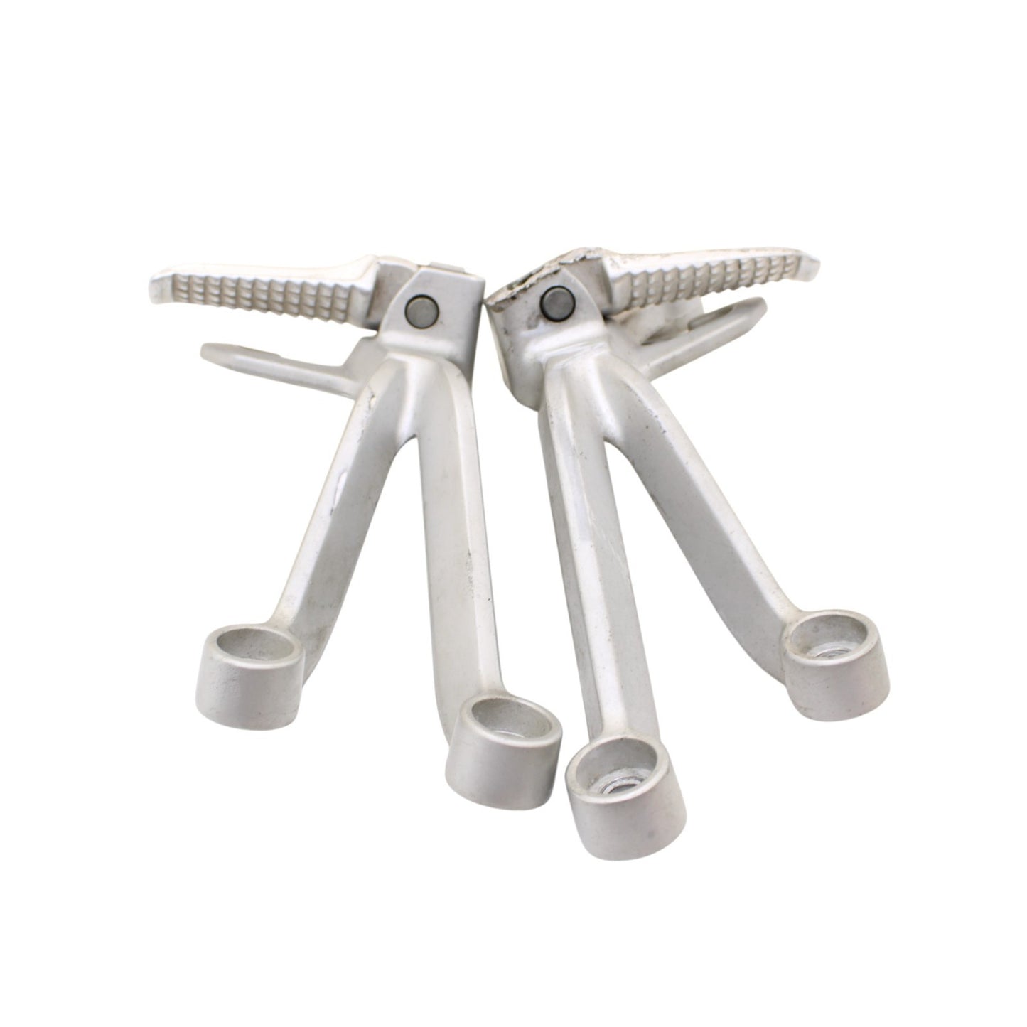 2003 2004 SUZUKI GSXR 1000 REAR BACK PASSENGER PEG FOOT REST SET PAIR