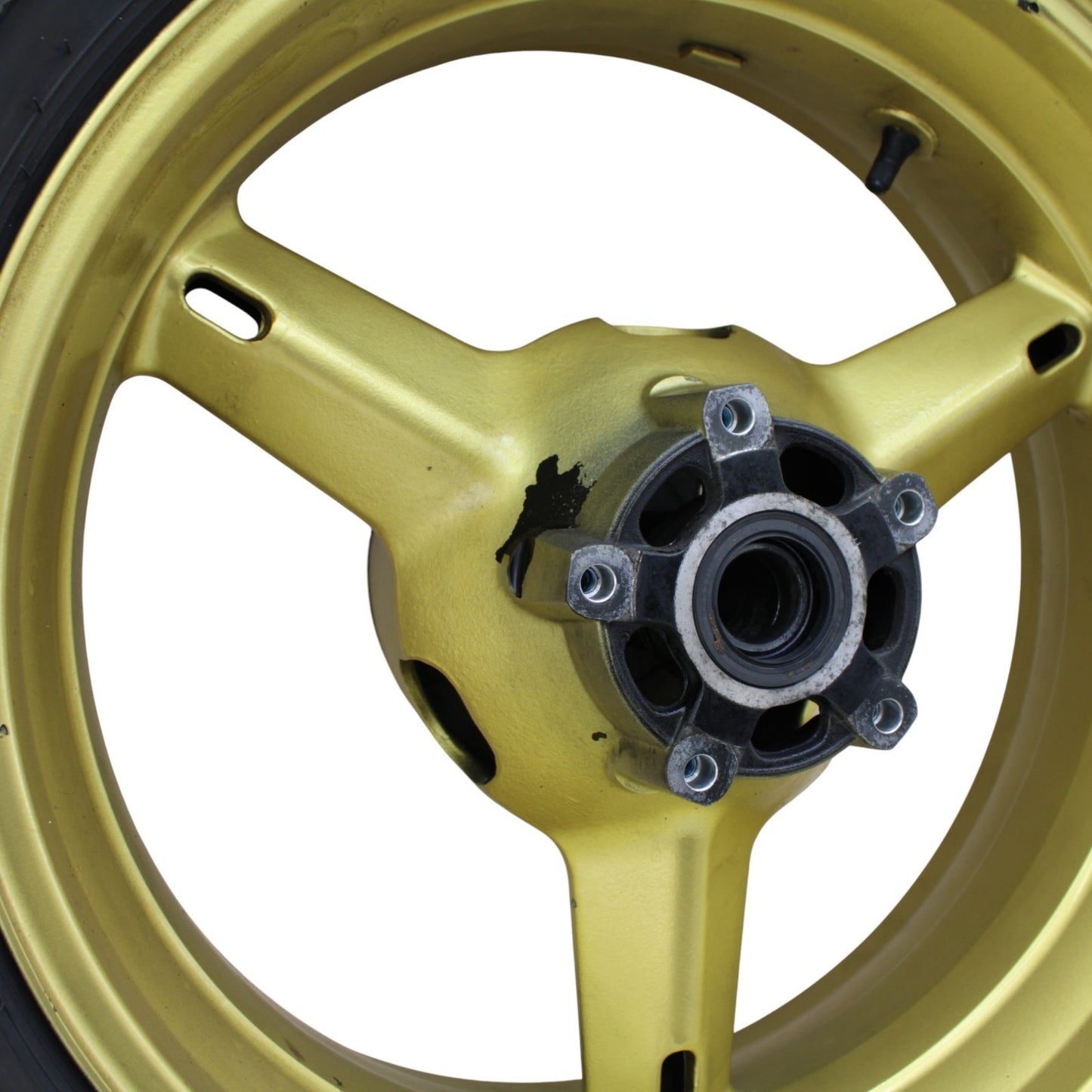 2003 2004 SUZUKI GSXR 1000 REAR WHEEL BACK RIM TIRE RUBBER YELLOW STOCK