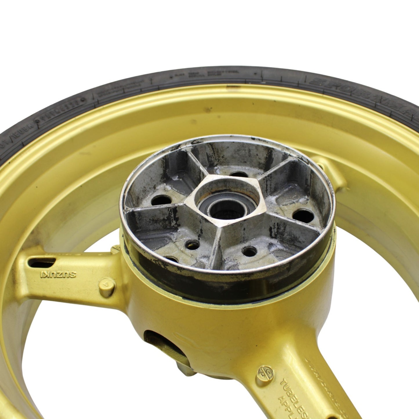 2003 2004 SUZUKI GSXR 1000 REAR WHEEL BACK RIM TIRE RUBBER YELLOW STOCK