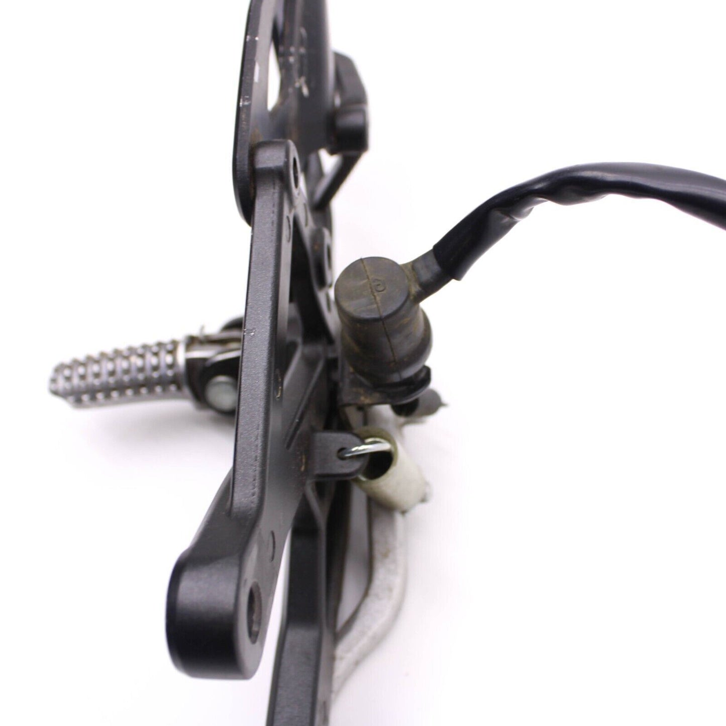 2020 - 2024 YAMAHA YZF R1 RIGHT REARSET REAR SET DRIVER FOOT PEG REST STOP BLACK