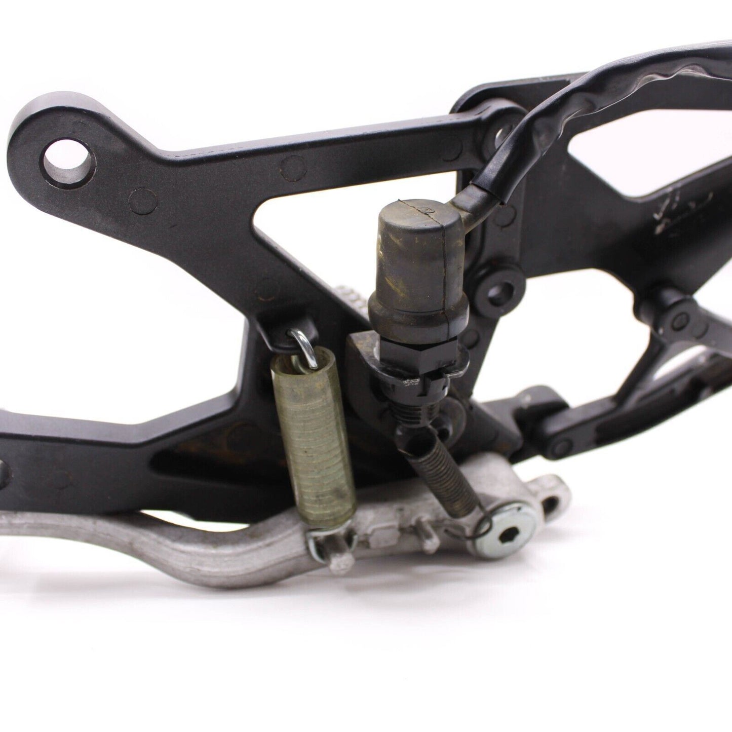 2020 - 2024 YAMAHA YZF R1 RIGHT REARSET REAR SET DRIVER FOOT PEG REST STOP BLACK