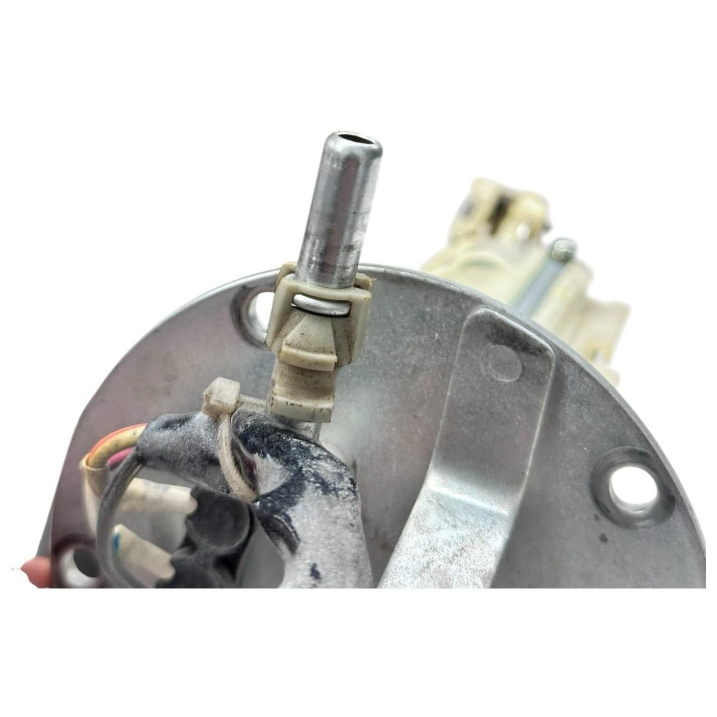 2007 2008 SUZUKI GSXR1000 FUEL PUMP ASSEMBLY SENDING UNIT BOLTS  15100-21H01