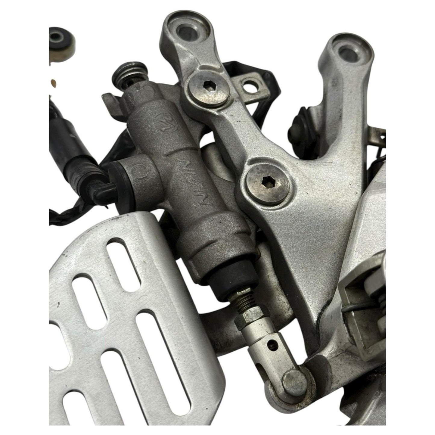 2008 - 2016 YAMAHA YZF R6 RIGHT REARSET BRAKE MASTER CYLINDER BRAKE RESERVOIR