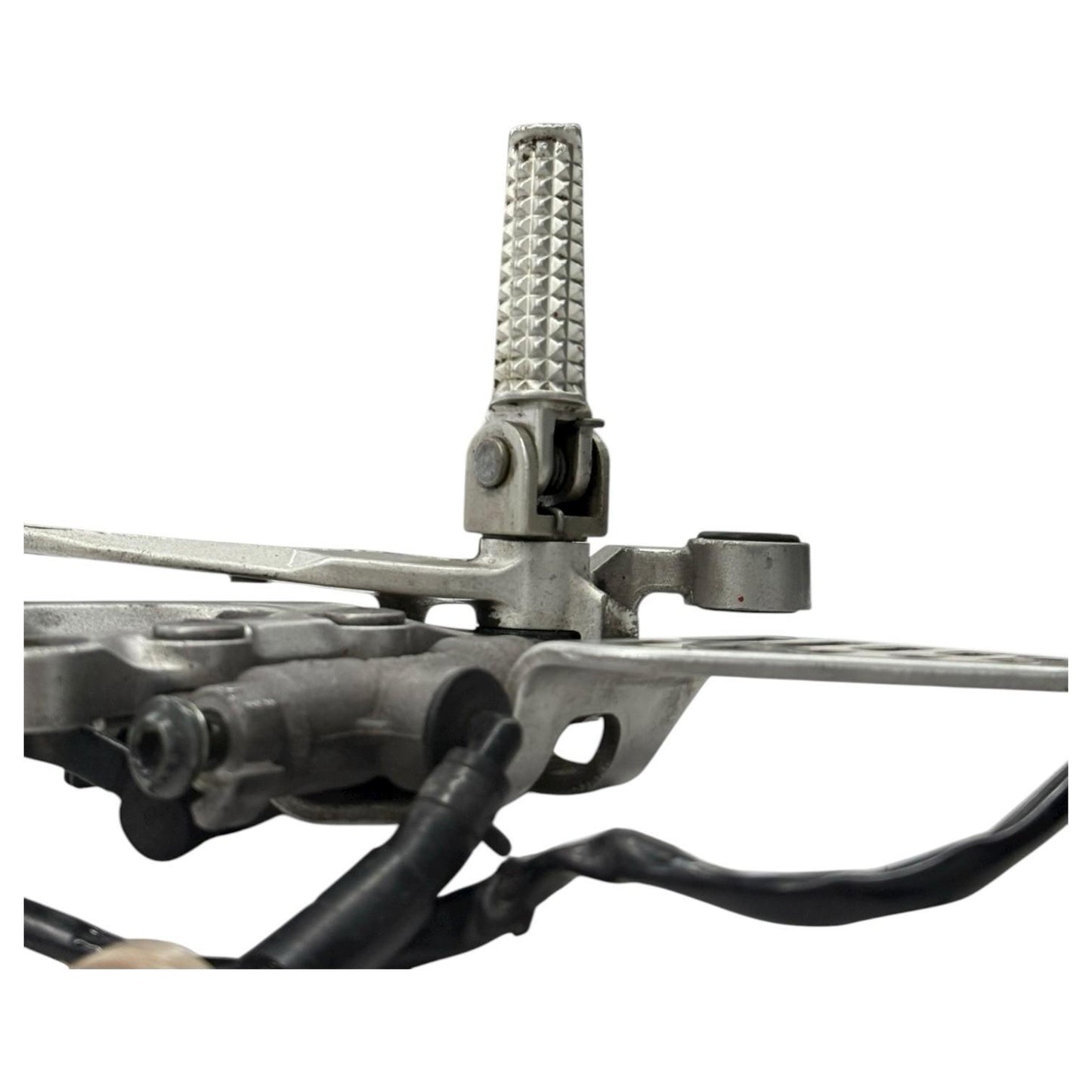 2008 - 2016 YAMAHA YZF R6 RIGHT REARSET BRAKE MASTER CYLINDER BRAKE RESERVOIR