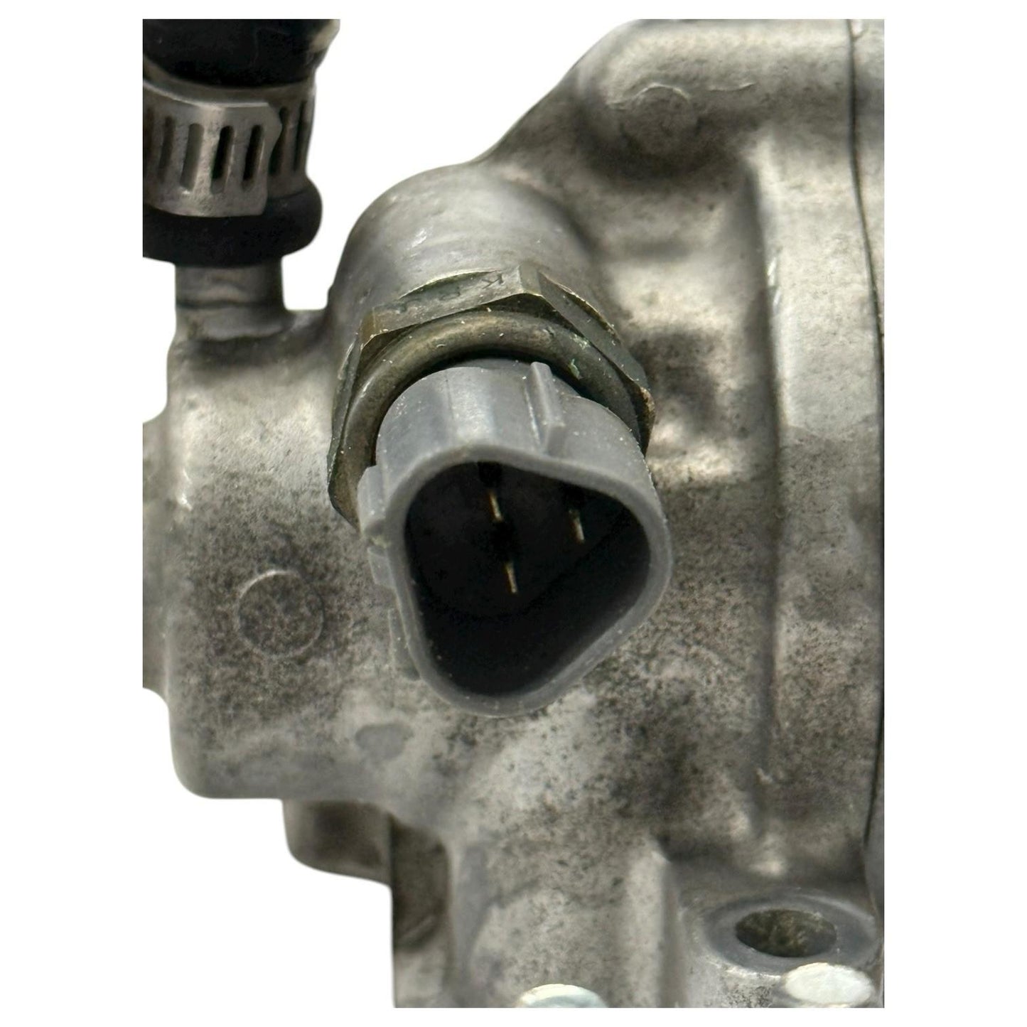 2004 2005 HONDA CBR1000RR THERMOSTAT HOUSING UNIT SILVER STOCK 19300-MCJ-003