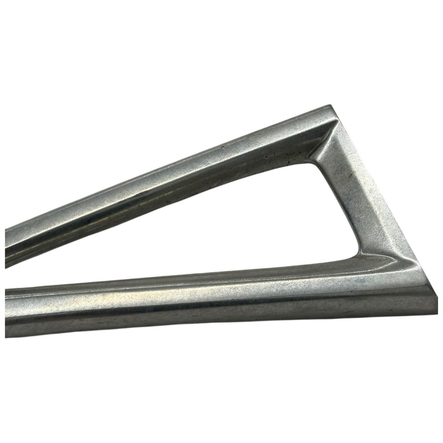 2003 - 2005 YAMAHA YZF R6 06-09 R6S PASSENGER PEGS REAR FOOT BRACKET RIGHT REAR