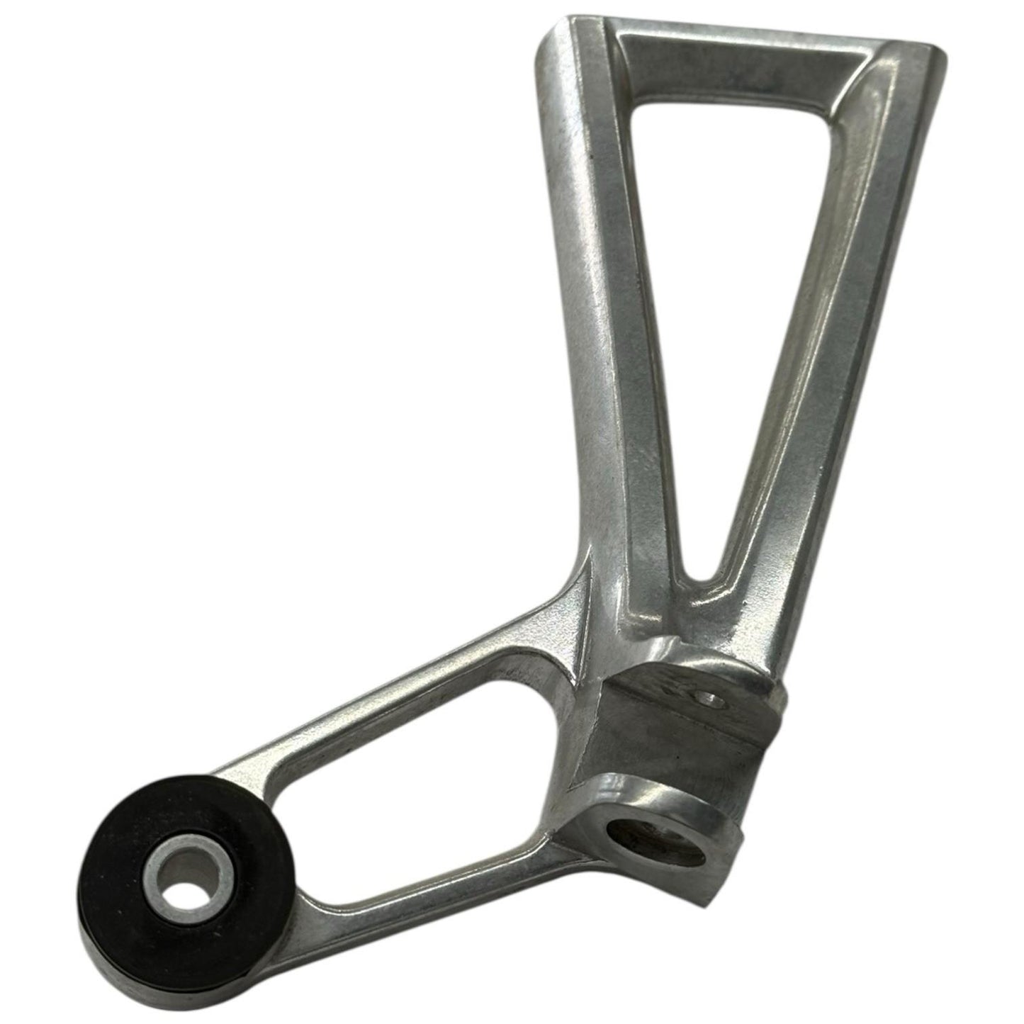 2003 - 2005 YAMAHA YZF R6 06-09 R6S PASSENGER PEGS REAR FOOT BRACKET RIGHT REAR