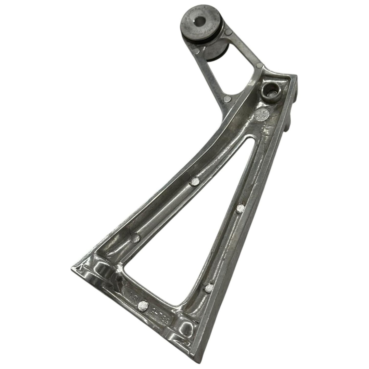 2003 - 2005 YAMAHA YZF R6 06-09 R6S PASSENGER PEGS REAR FOOT BRACKET RIGHT REAR