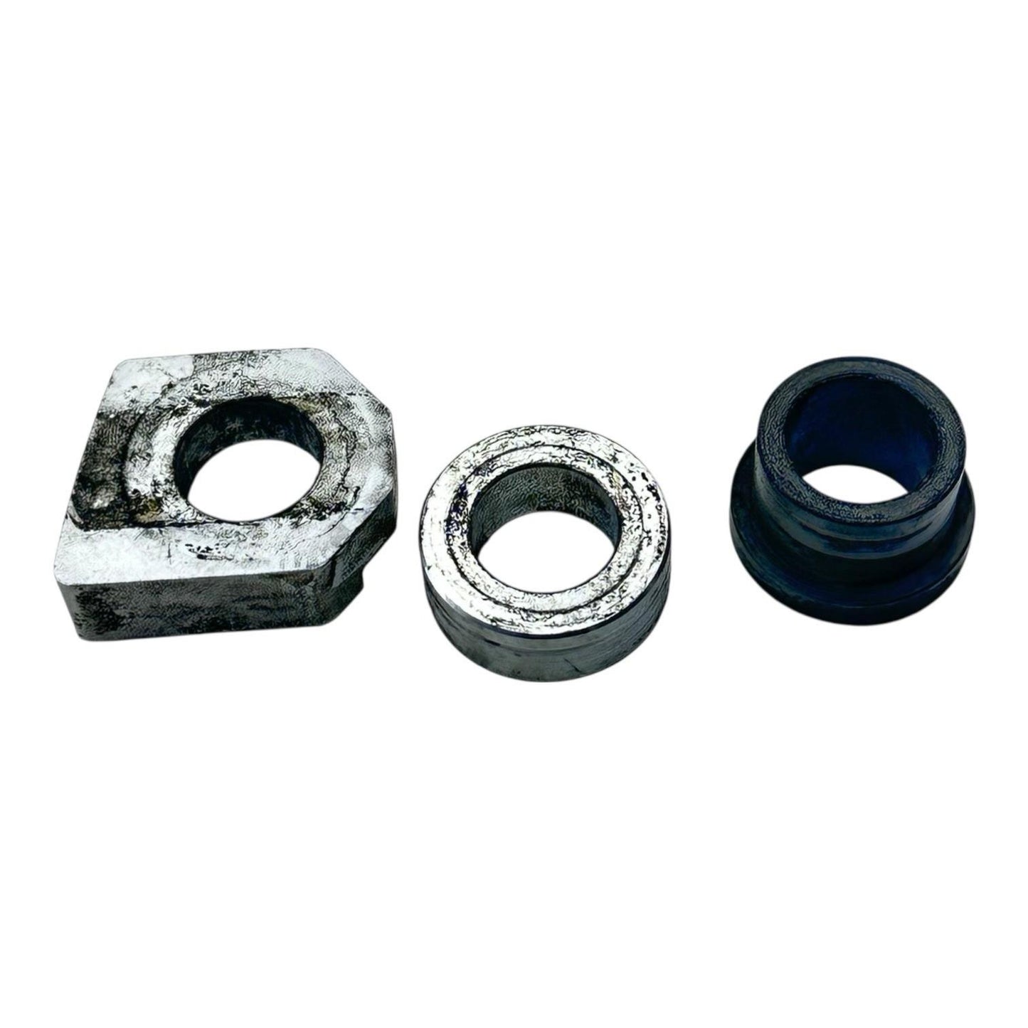 2006 - 2008 TRIUMPH DAYTONA 675 REAR AXLE BACK WHEEL RIM PIVOT BOLT SPACERS OEM