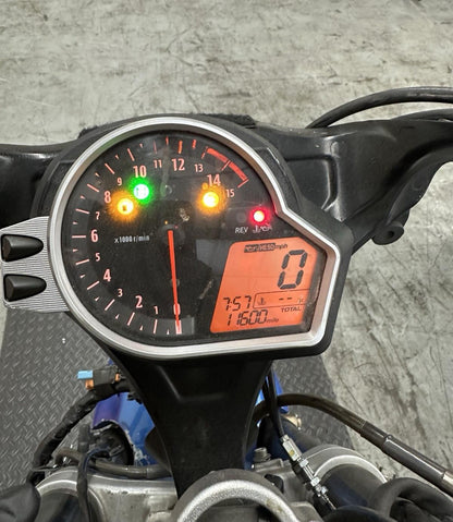 2008 - 2011 HONDA CBR1000RR SPEEDOMETER TACH GAUGE CLUSTER SPEEDO 11,600 MILES